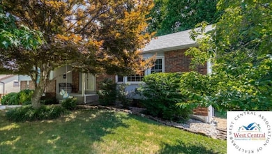 2418 S Blackman Rd, Springfield, MO 65809 - photo 3