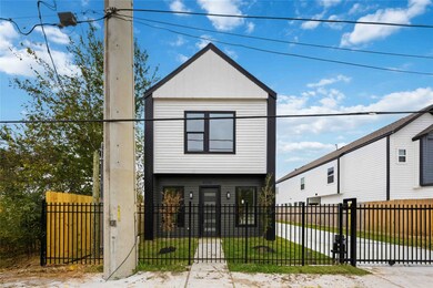 9019 Comal St, Houston, TX 77051 - photo 2