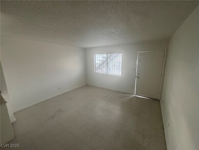 1828 Harding St unit B, North Las Vegas, NV 89030 - photo 6