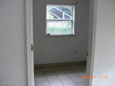 Extra Room