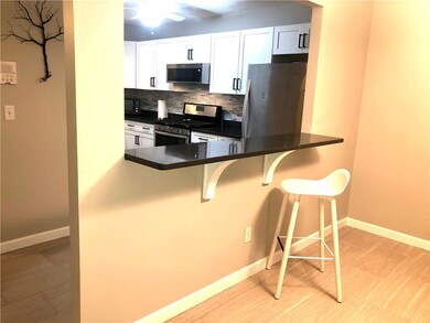 650 E Greenwich Ave unit 6-403, West Warwick, RI 02893 - photo 5