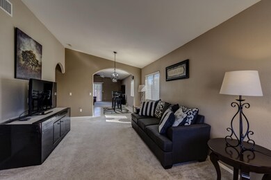 5234 W Canyon Towhee St__019