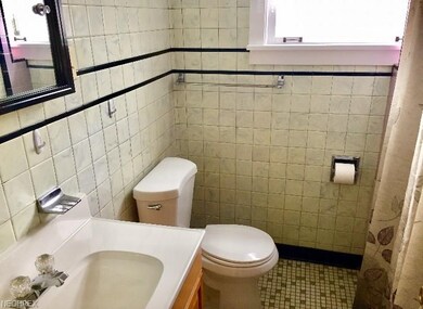 1654 Rowland Ave NE, Canton, OH 44705 - photo 2