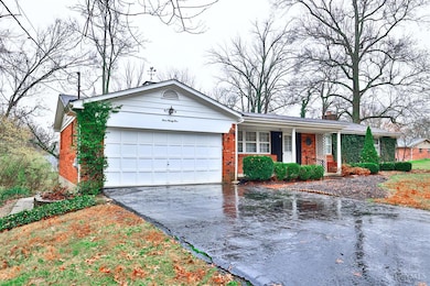 495 Shannon Ln, Cincinnati, OH 45255 - photo 2