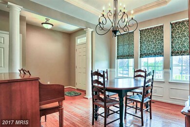 576 Shannon Dr N, Greencastle, PA 17225 - photo 2