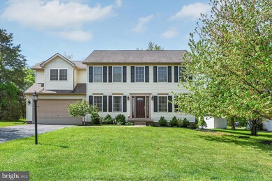 922 Willow Ridge Dr, York, PA 17404 - photo 2