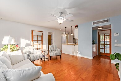 244 E Concorda Dr, Tempe, AZ 85282 - photo 7