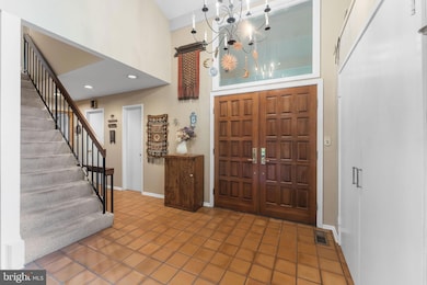 11141 Broad Green Dr, Potomac, MD 20854 - photo 5