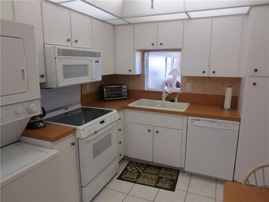 Starlight Towers unit 8F, Lauderdale By the Sea, FL 33308 - photo 3