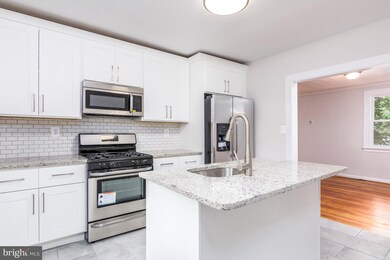 809 Elfin Ave, Capitol Heights, MD 20743 - photo 4