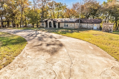 161 Cochran Rd, Weatherford, TX 76085 - photo 5