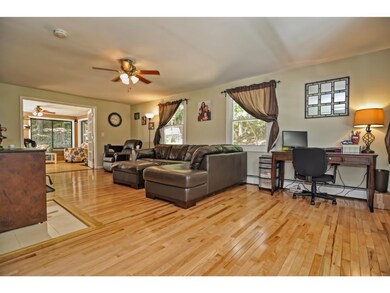 54 Sullivan Rd, Hudson, NH 03051 - photo 3