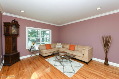 2 Monroe living room