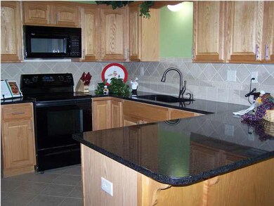 Kitchen w/Brand New Granite Countertops