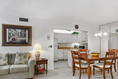 106 Lake Pine Cir unit C-1, Greenacres, FL 33463 - photo 3