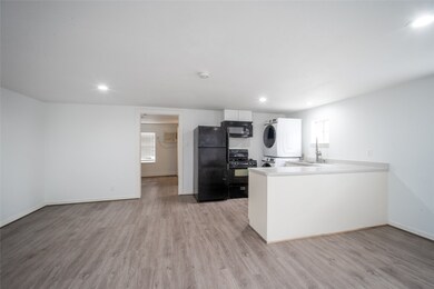 706 Milwaukee St unit A, Houston, TX 77009 - photo 4