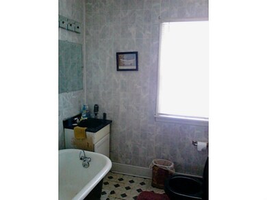 Full Bath.