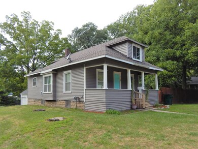 1142 Dakin St, Lansing, MI 48912 - photo 2