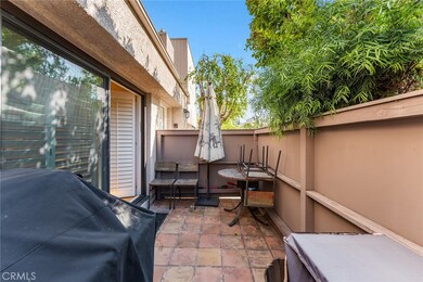 15175 Magnolia Blvd unit A, Sherman Oaks, CA 91403 - photo 6