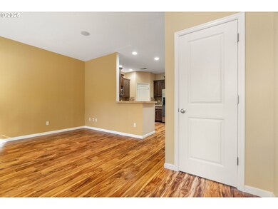 11880 SW Horizon Blvd, Beaverton, OR 97007 - photo 4