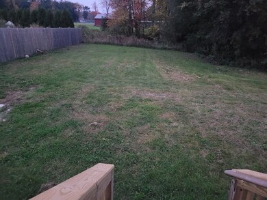 414 E River St, Orange, MA 01364 - photo 3