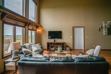 4905 Cornice Dr, Bismarck, ND 58503 - photo 7