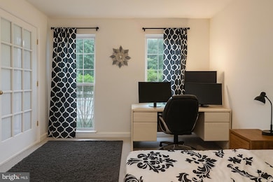 15489 Marsh Overlook Dr, Woodbridge, VA 22191 - photo 2