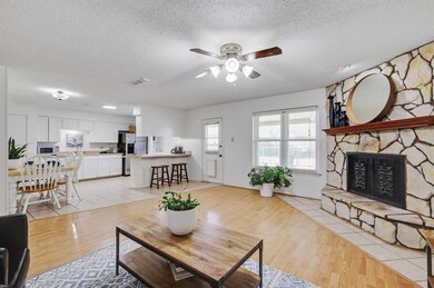 2928 Highgate Ln, Bedford, TX 76021 - photo 7