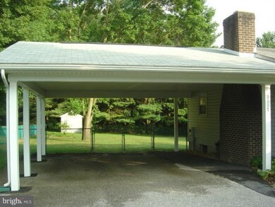 2117 Carroll Dale Rd, Sykesville, MD 21784 - photo 7