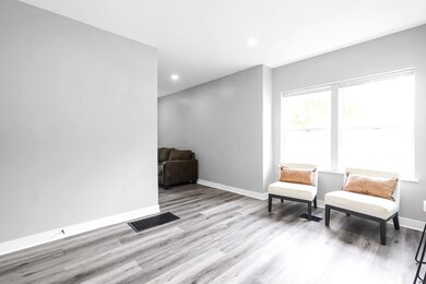 7-web-or-mls-527-e-welch-ave