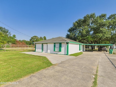 2437 Peach Bloom Hwy, Church Point, LA 70525 - photo 2