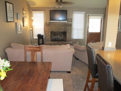 1133 E Redmon Dr unit A, Tempe, AZ 85283 - photo 7