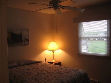 1927 W 68th St, Davenport, IA 52806 - photo 6