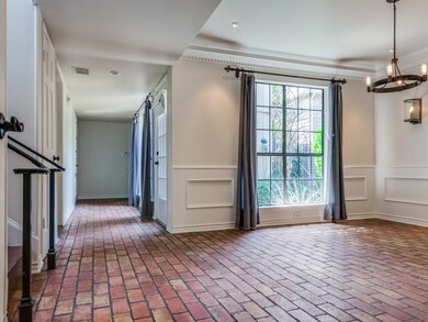 2715 Lawtherwood Ct, Dallas, TX 75214 - photo 2