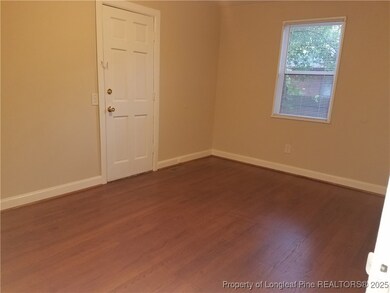469 Mcbain Dr, Fayetteville, NC 28305 - photo 7
