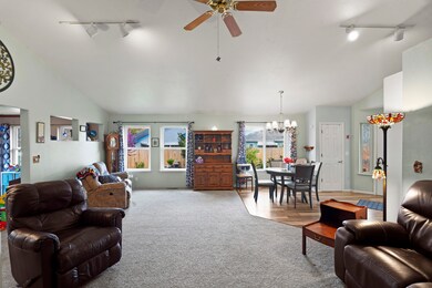 1826 W Harbeck Rd, Grants Pass, OR 97527 - photo 6