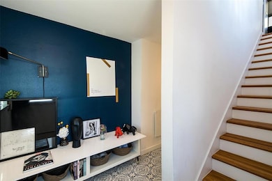 5708 Bryan Pkwy unit A, Dallas, TX 75206 - photo 2