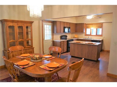 SPACIOUS DINING ROOM AND KITCHEN! GREAT FOR THE LA