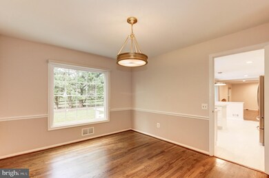 8905 Falls Chapel Way, Potomac, MD 20854 - photo 6