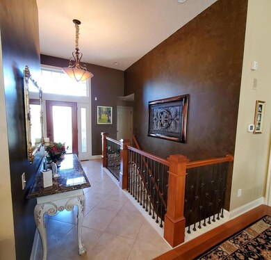 Foyer 5
