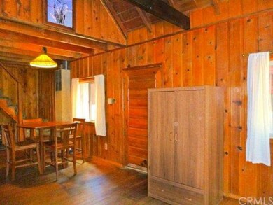 Beautiful knotty pine walls, beautiful wood floors