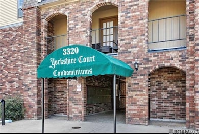 Yorkshire Court Condominums unit 211, Metairie, LA 70002 - photo 2
