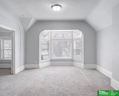 1112 N 40th St, Omaha, NE 68131 - photo 3
