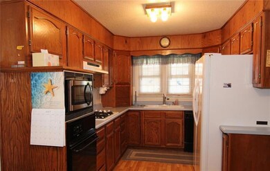 11203 W 71st St, Shawnee, KS 66203 - photo 3