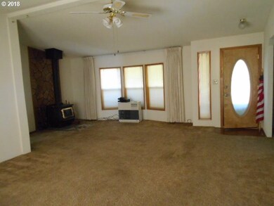 467 NW Johnson Ave, Prairie City, OR 97869 - photo 5