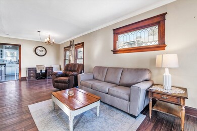 333 Mckee St, Batavia, IL 60510 - photo 4