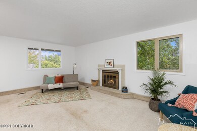 Living Room-20210819-6420