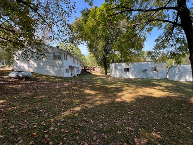 575 Goldsmith Ave, Mammoth Spring, MO 72554 - photo 5