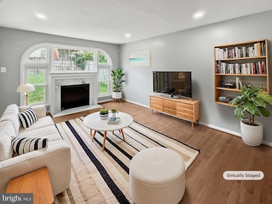 3570 Prince Edward Dr, White Plains, MD 20695 - photo 2