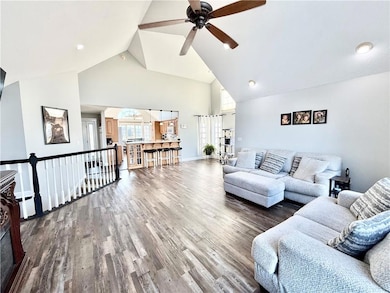 25687 Magnolia Cir, Maryville, MO 64468 - photo 3